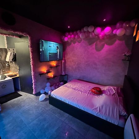 ليون Love Room Spa Jacuzzi المظهر الخارجي الصورة