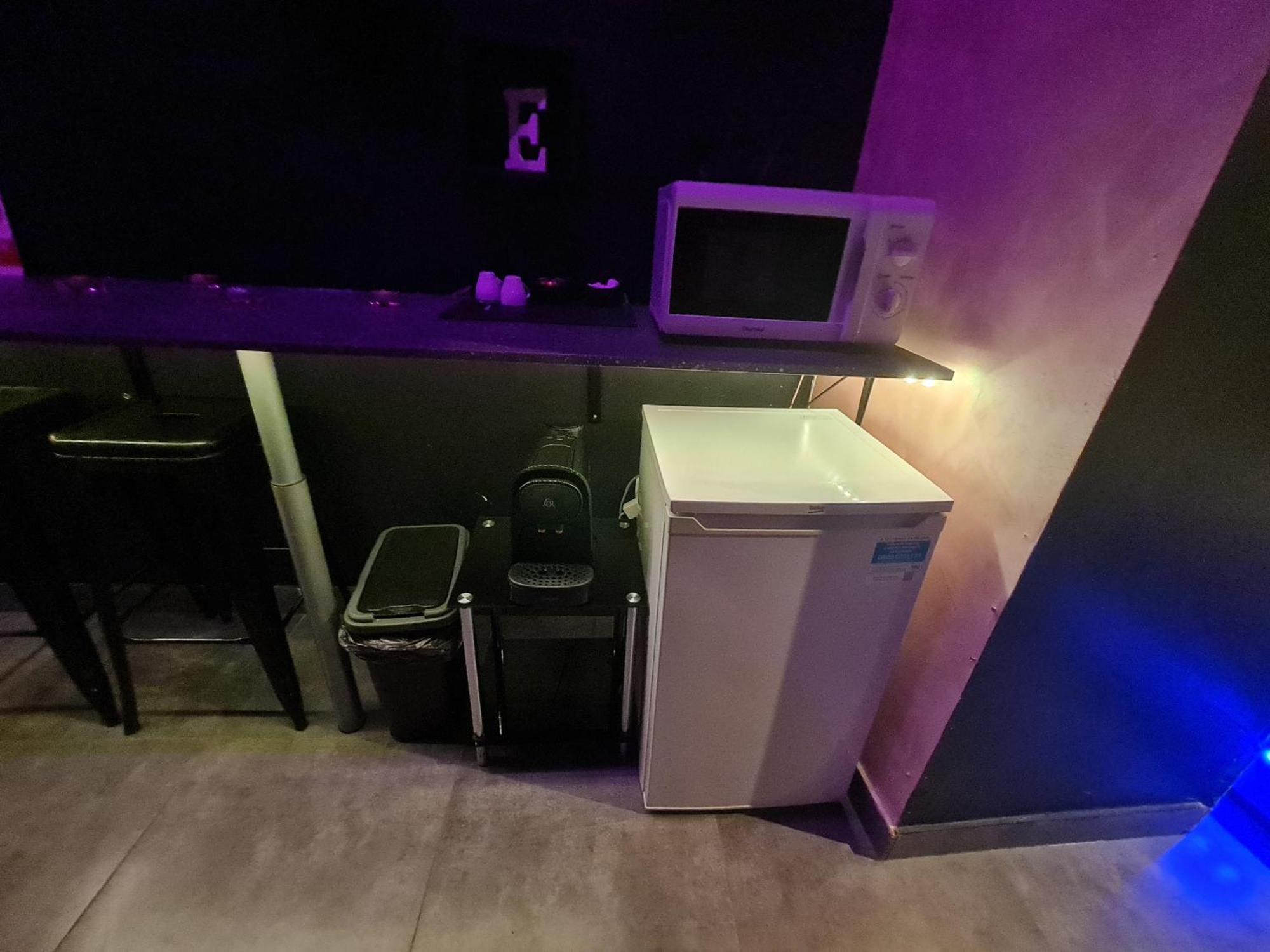 ليون Love Room Spa Jacuzzi المظهر الخارجي الصورة