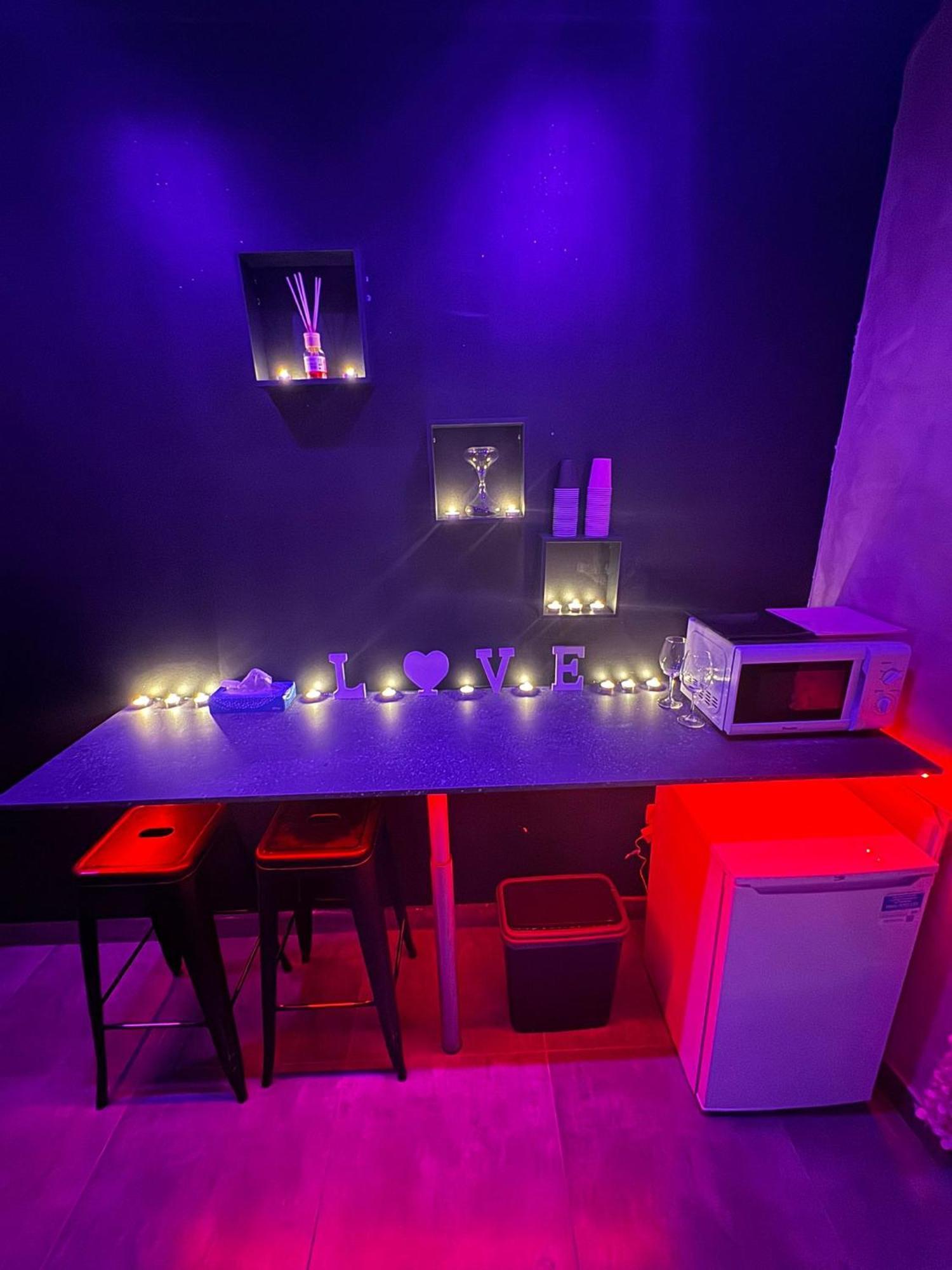 ليون Love Room Spa Jacuzzi المظهر الخارجي الصورة